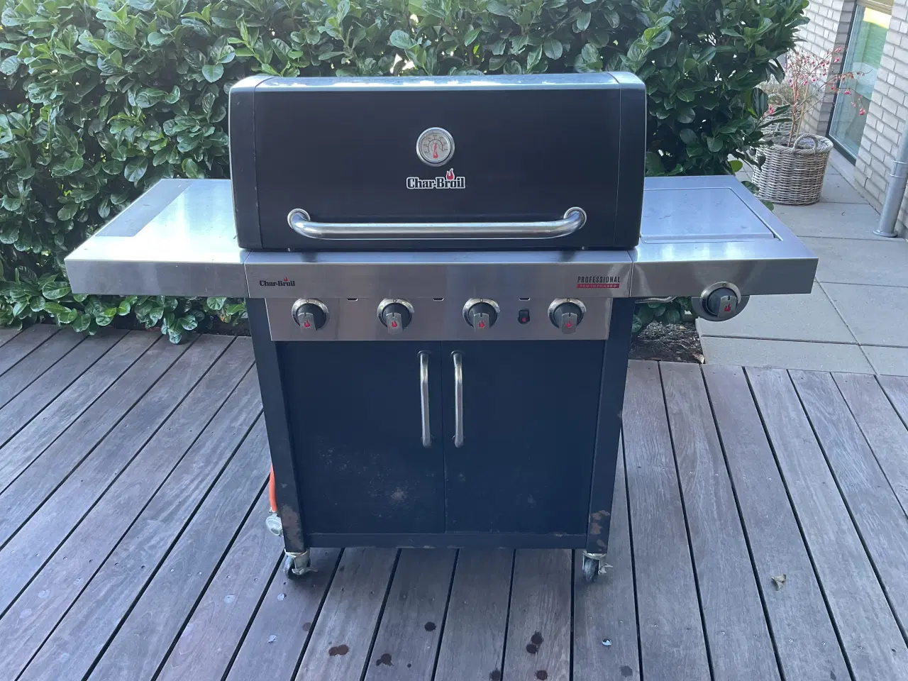 Billede 2 - Grill med tilbehør