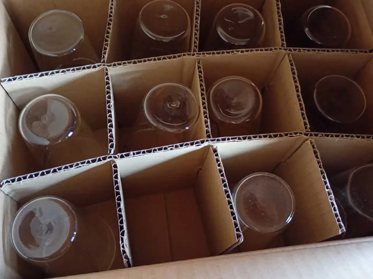 Billede 1 - 36 stk ølglas fra hitachino