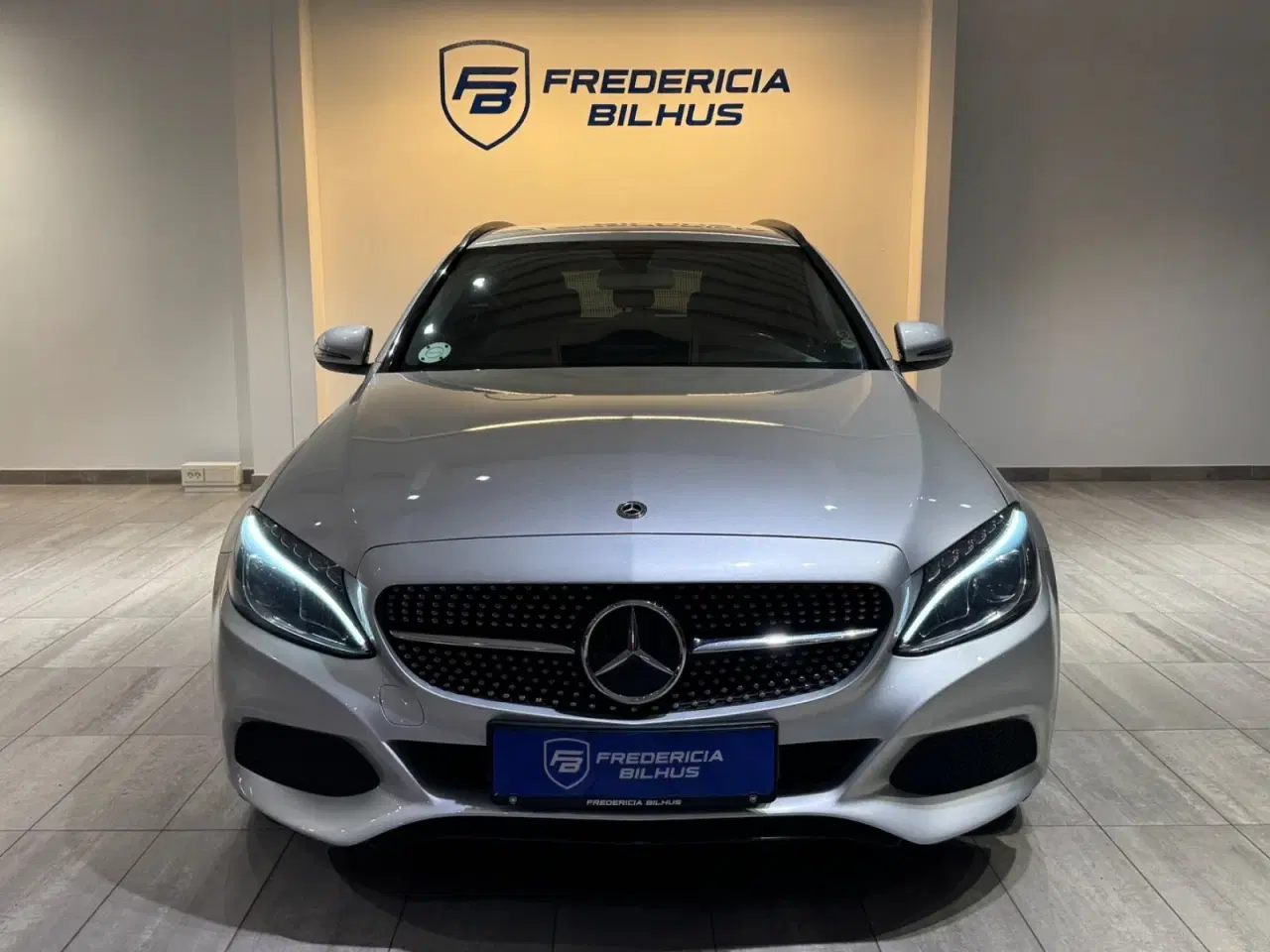 Billede 2 - Mercedes C220 d 2,2 Avantgarde stc. aut.