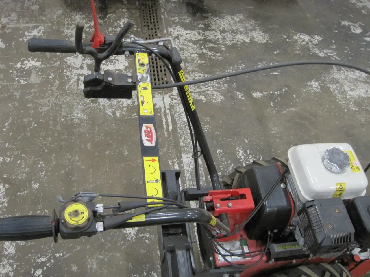 Billede 3 - Juletræsklipper Fort med fremdrift