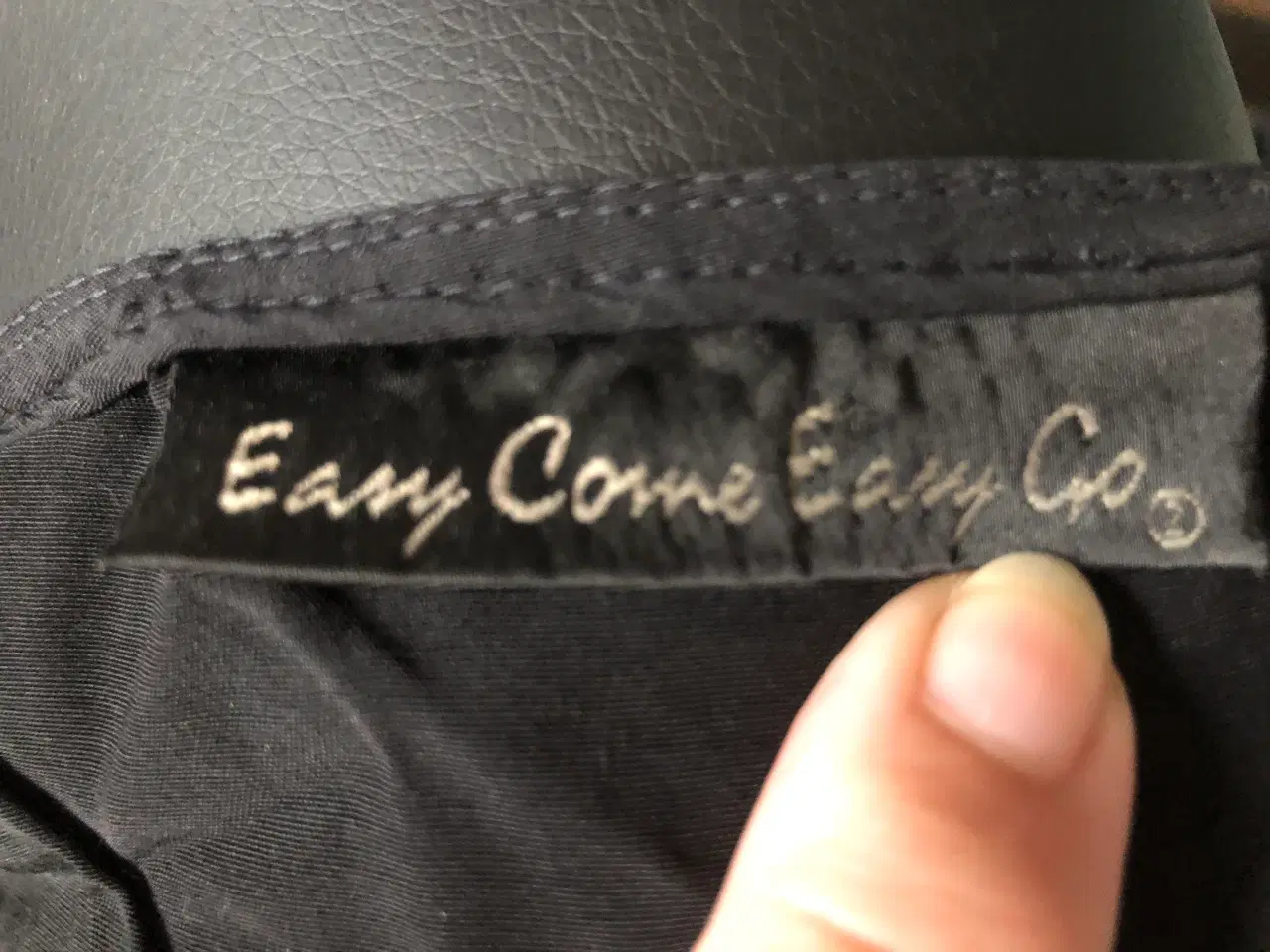 Billede 2 - Vest fra Easy Come Easy Go