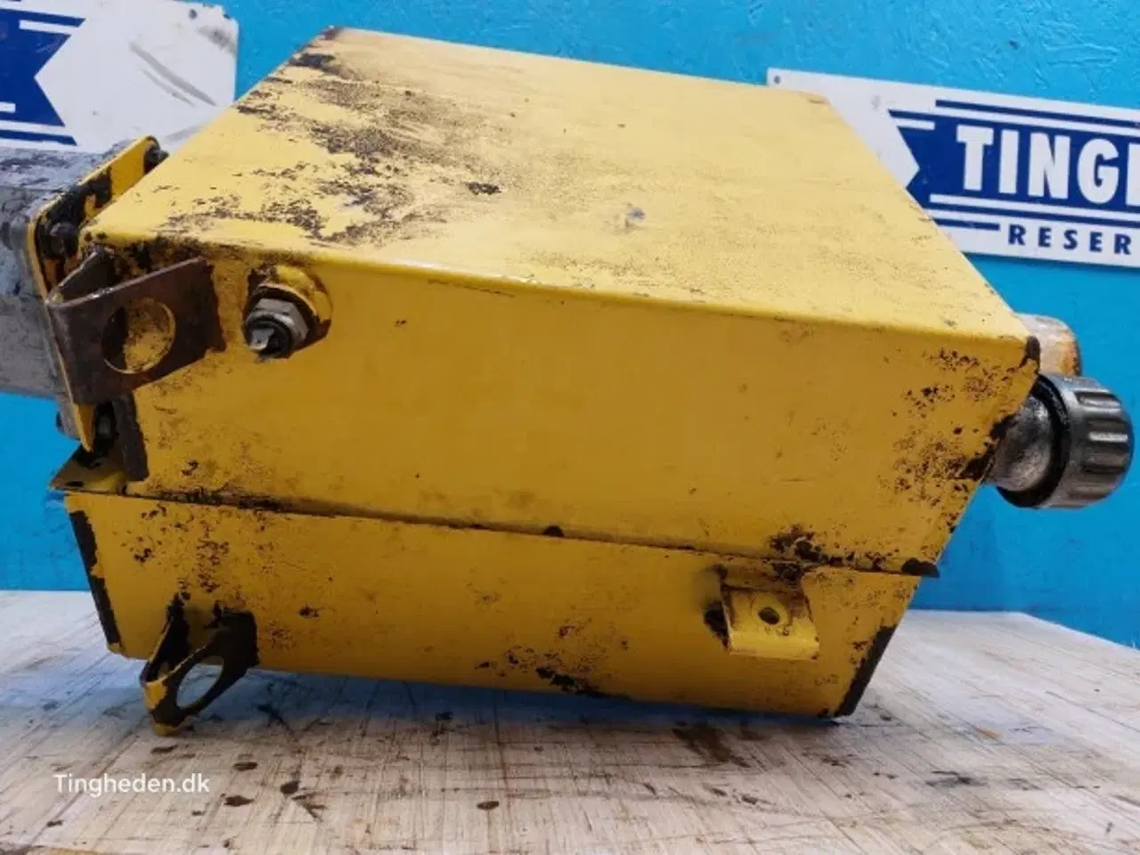 Billede 8 - New Holland FX38 Hydrauliktank 84429993