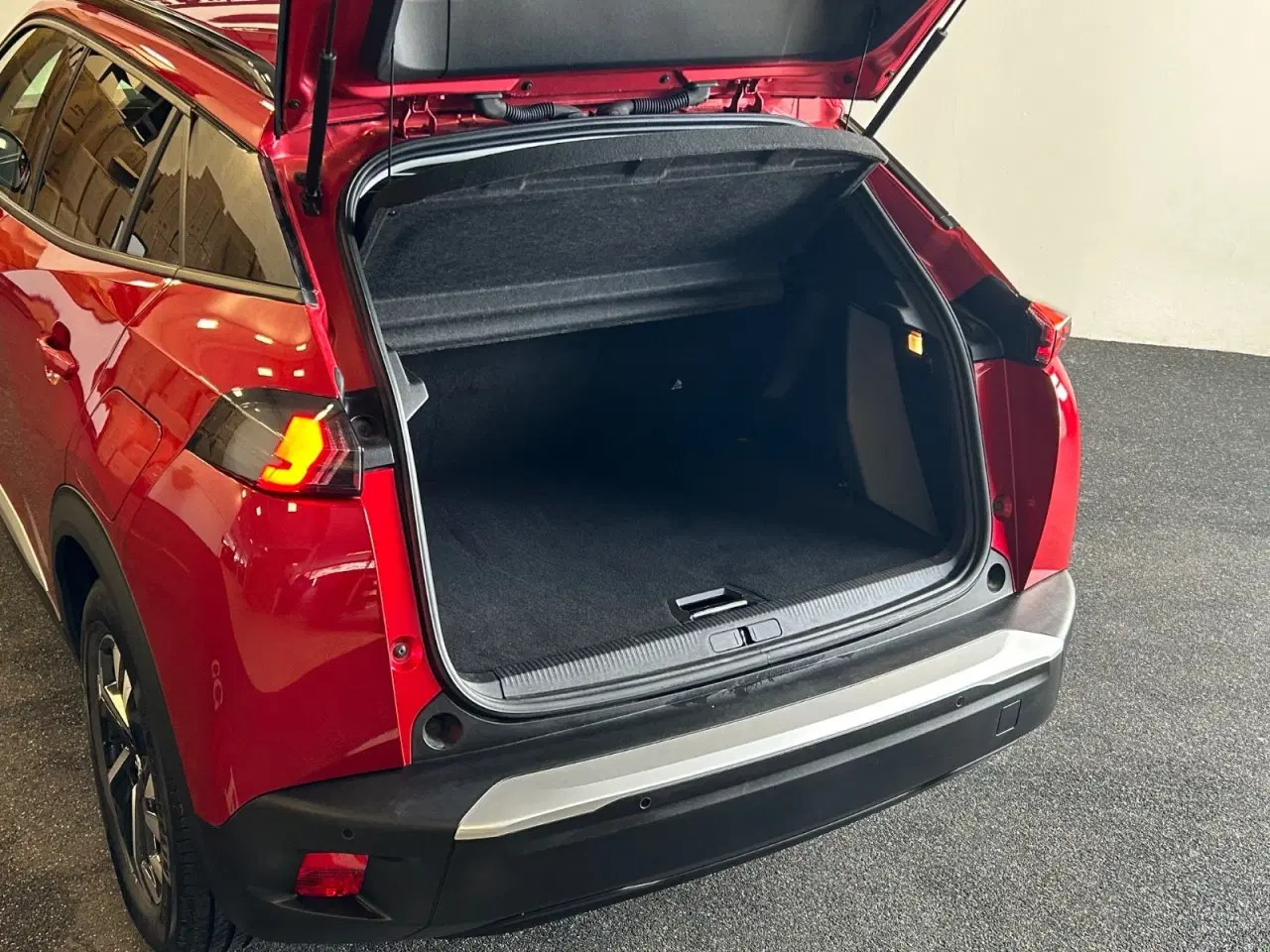 Billede 7 - Peugeot e-2008 50 Allure Pack