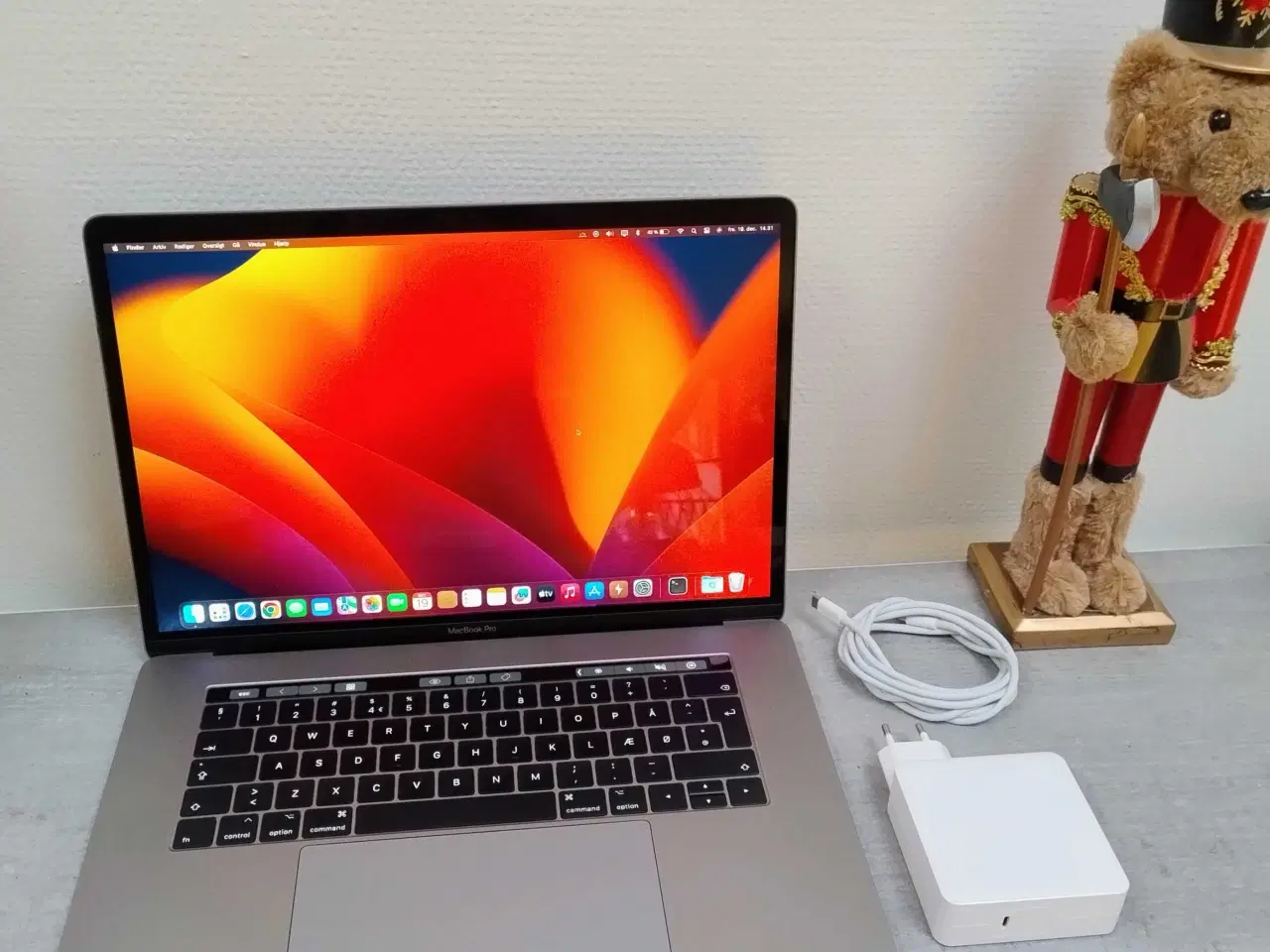 Billede 1 - MacBook Pro Touchbar 15"