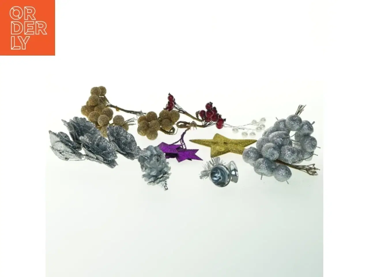 Billede 1 - Diverse juledekorationer (str. 13x11 cm)