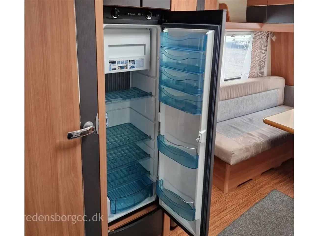 Billede 7 - 2013 - Hobby De Luxe 380 TB   NEM LILLE REJSEVOGN SOM KAN TRÆKKES AF DE FLESTE BILER.