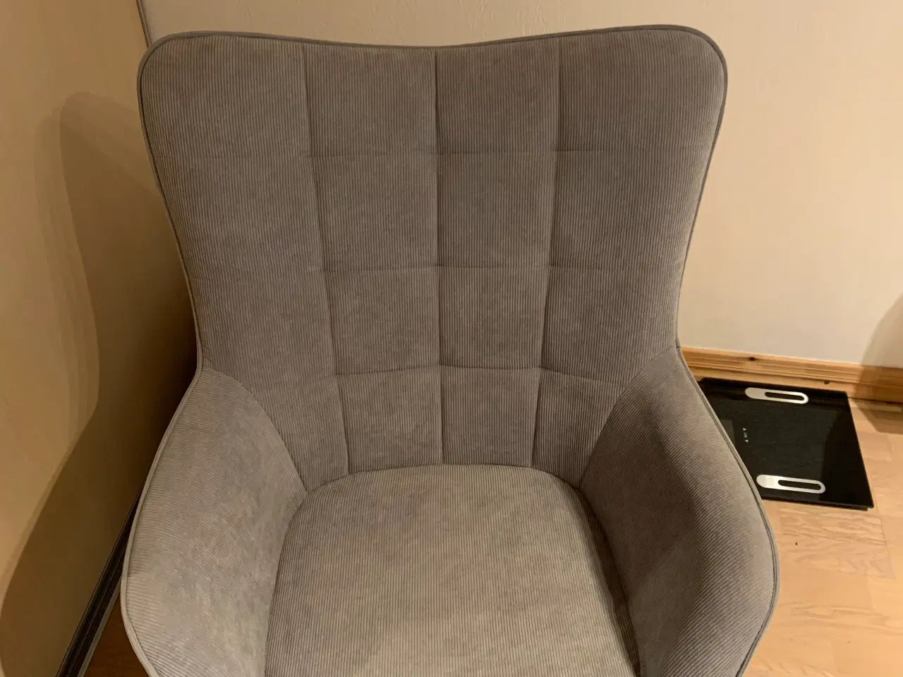 Billede 1 - Lænestol +matchende skammel dertil