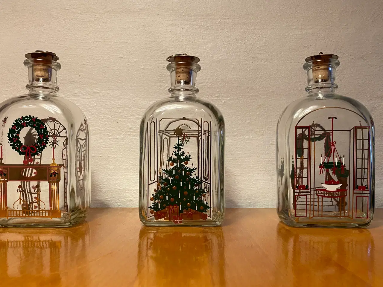 Billede 1 - Holmegaard 6 juleflasker, 1984-1989 + 2, kr. 450,-