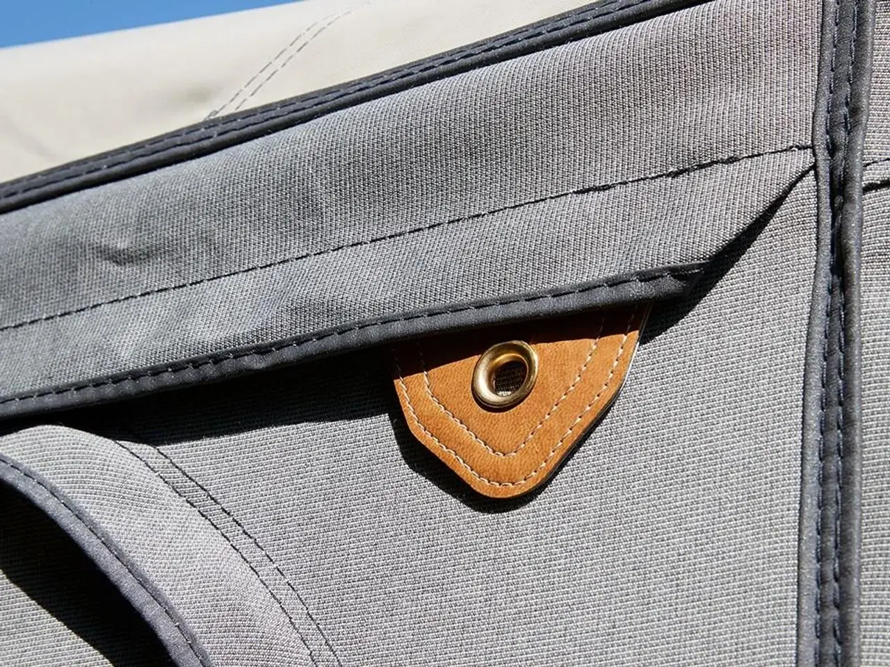 Billede 2 - Meget flot nyere Isabella Ambassador 18A-size