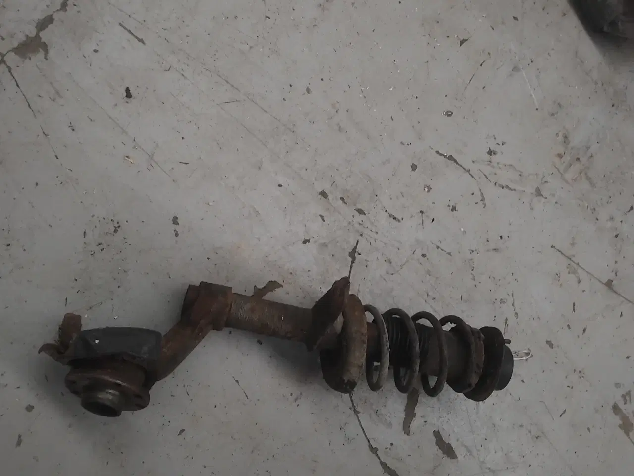 Billede 1 - Fjederben opel astra f