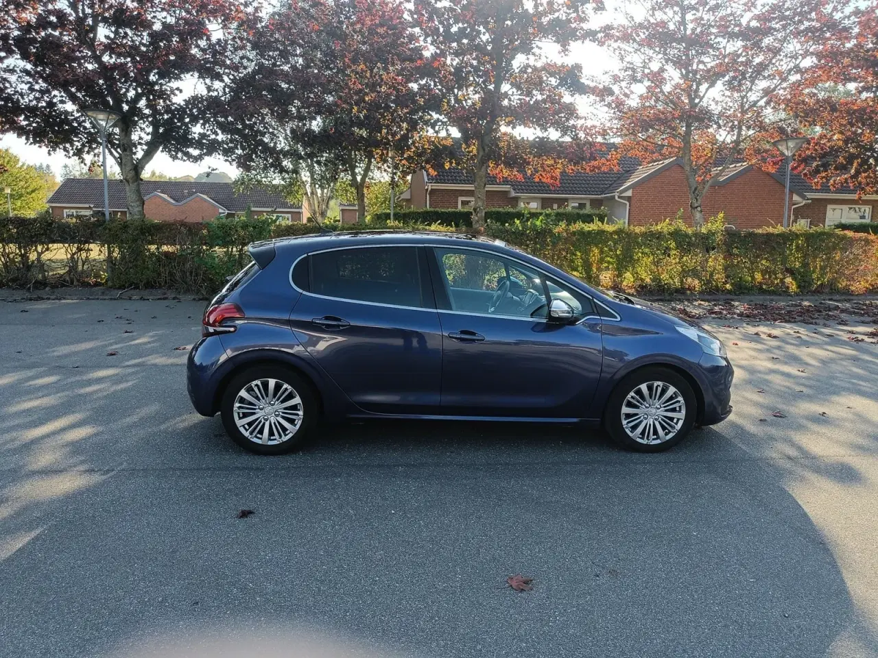 Billede 4 - Peugeot 208 1,6 BlueHDi 100 Allure Sky