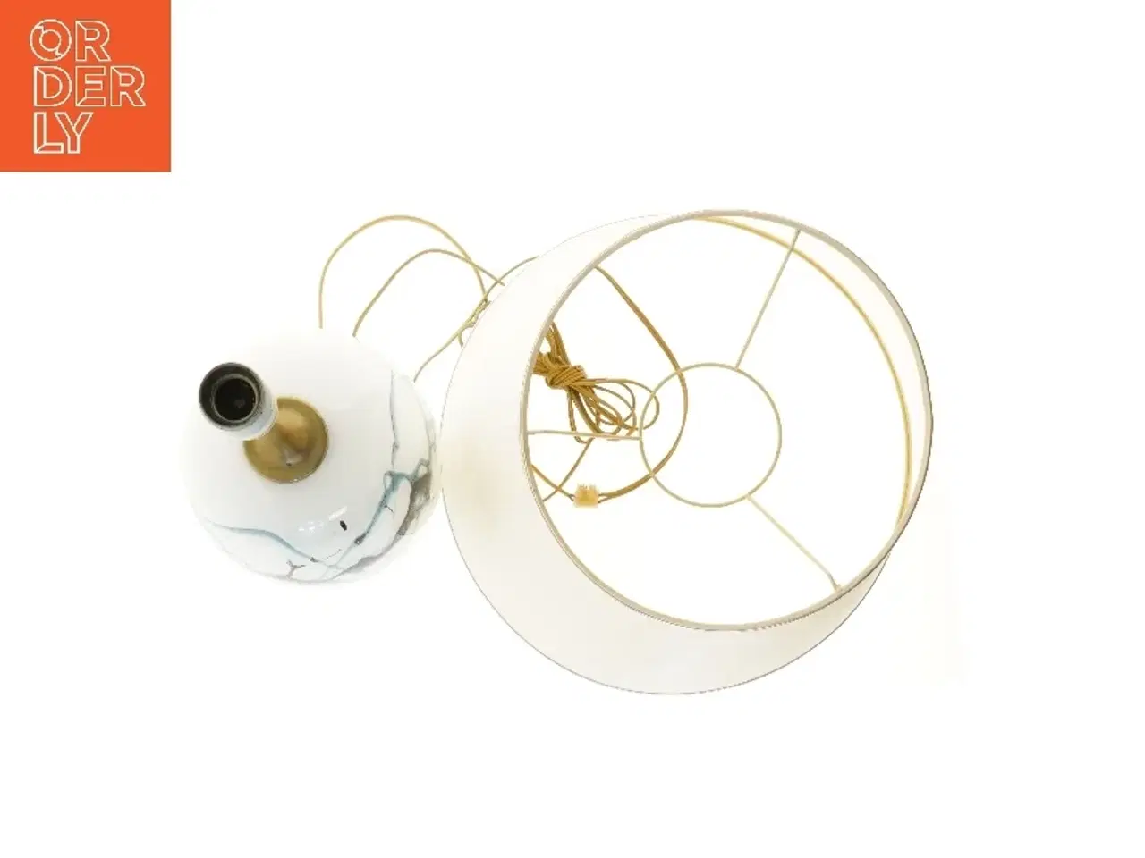 Billede 1 - Stor Holmegaard bordlampe, model "Sakura", opalglas