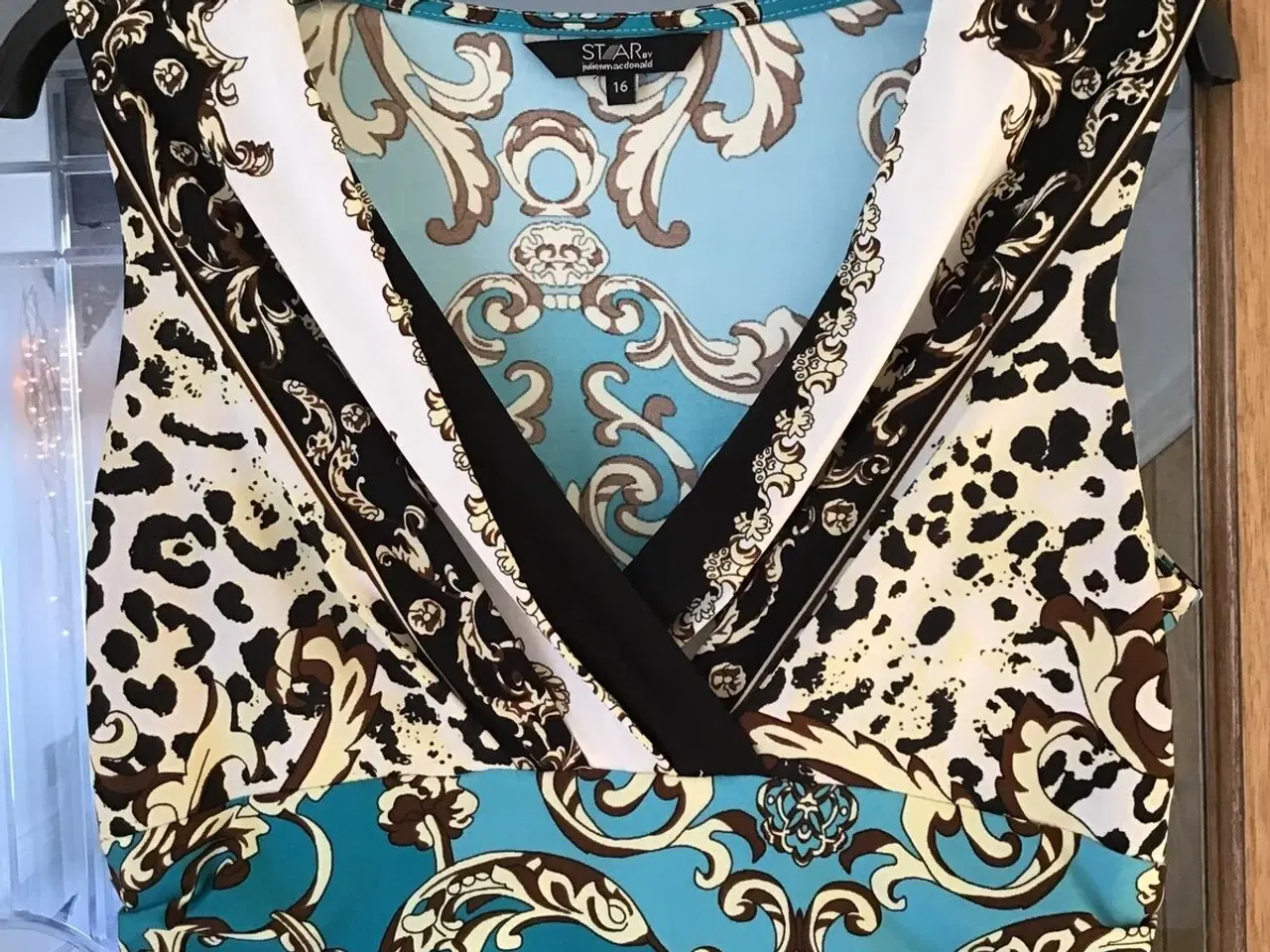 Billede 2 - Kjole- fra  MacDonald Brandet/ Størrelse: 44