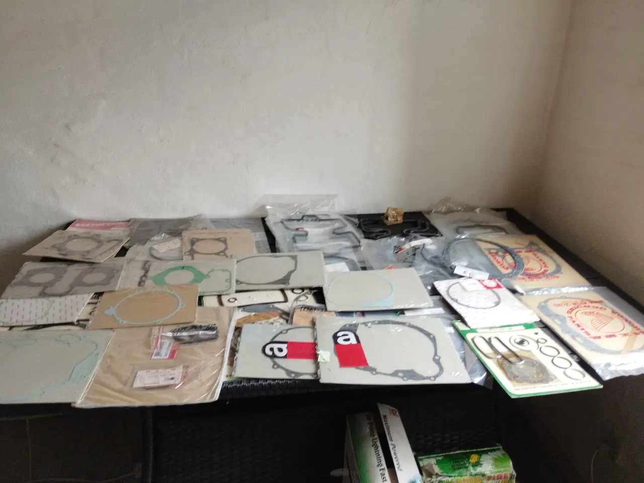 Billede 17 - Pakninger m.v. til Honda mc. nye ( se %) (kasse 7)