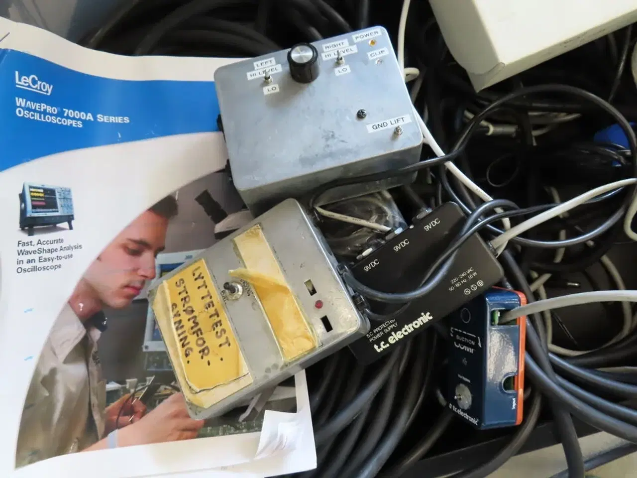 Billede 28 - Palle med rester fra TC ELECTRONIC