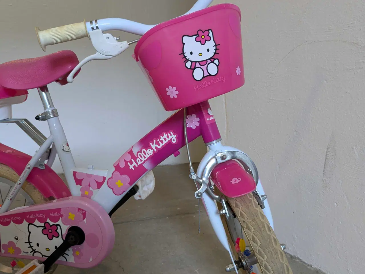 Billede 7 - Hello Kitty cykel med støttehjul