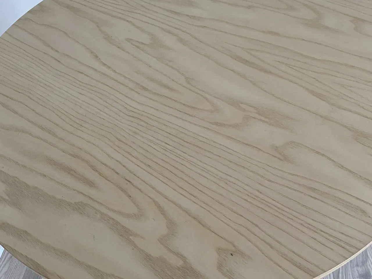 Billede 2 - Rundt bord fra “lammeuld”