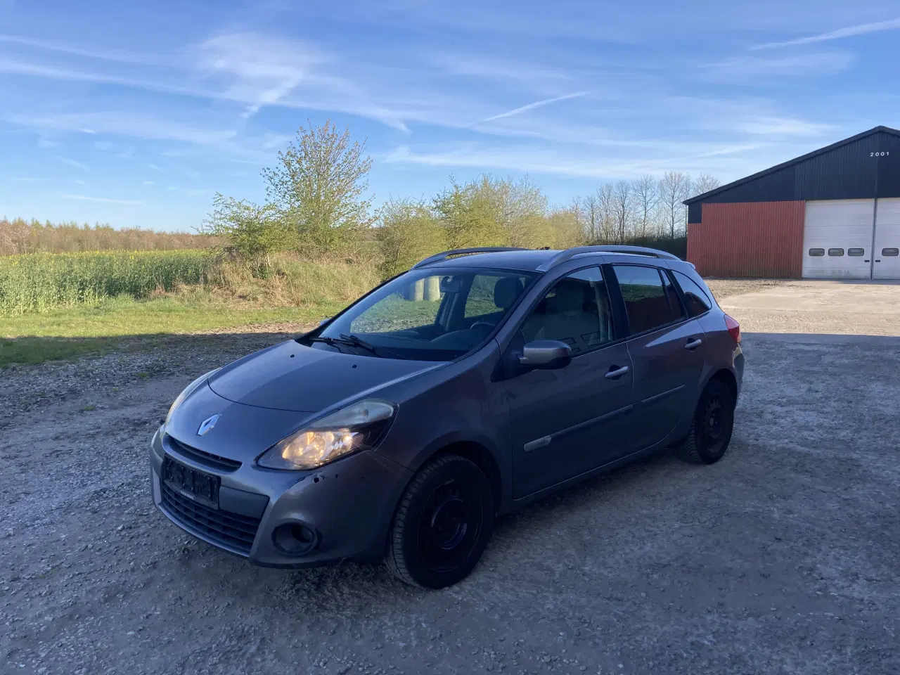 Billede 2 - Nye synet Renault Clio dCi 75 Sport Tourer årg. 20