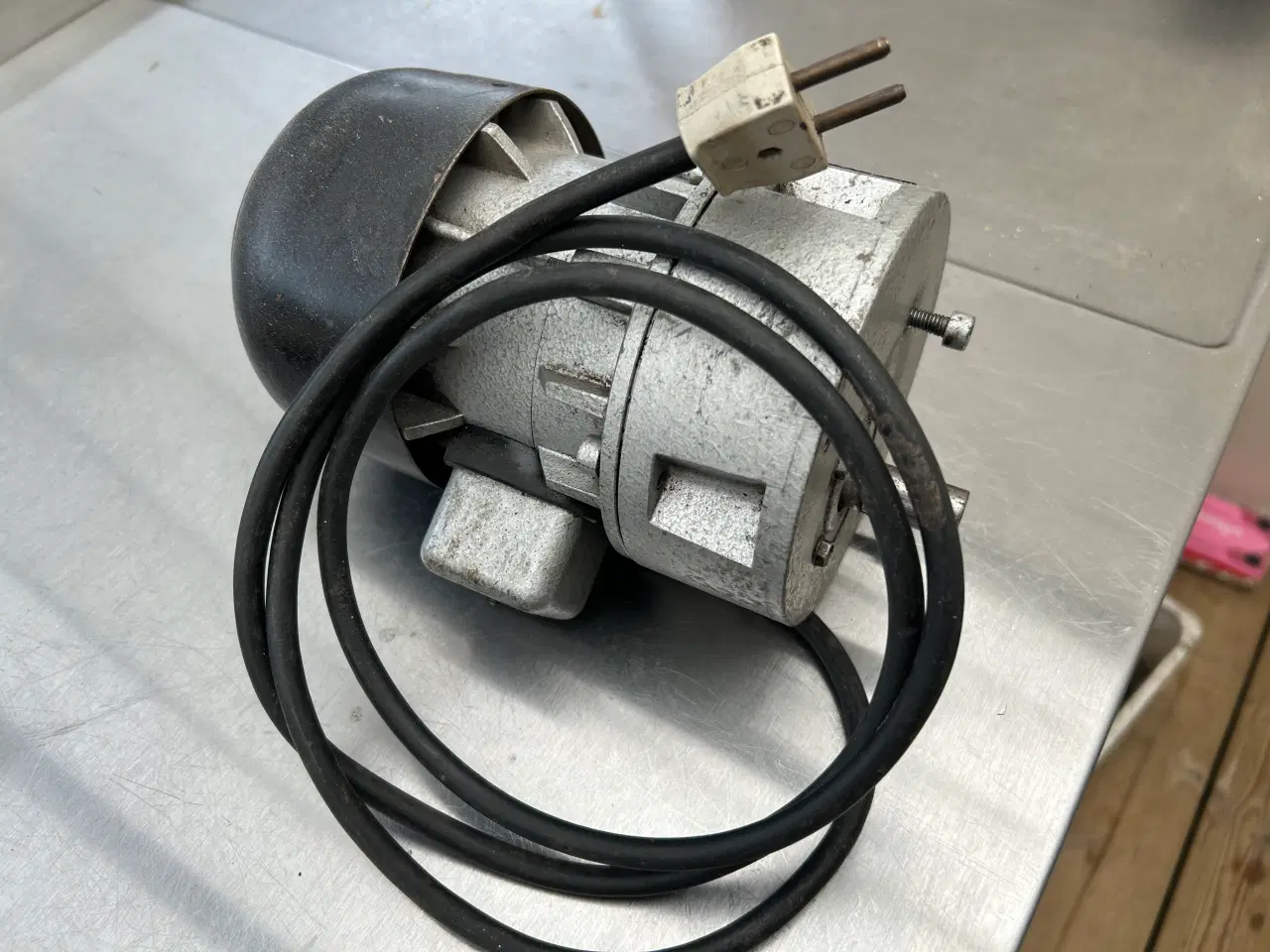 Billede 1 - Gearmotor -220 v.