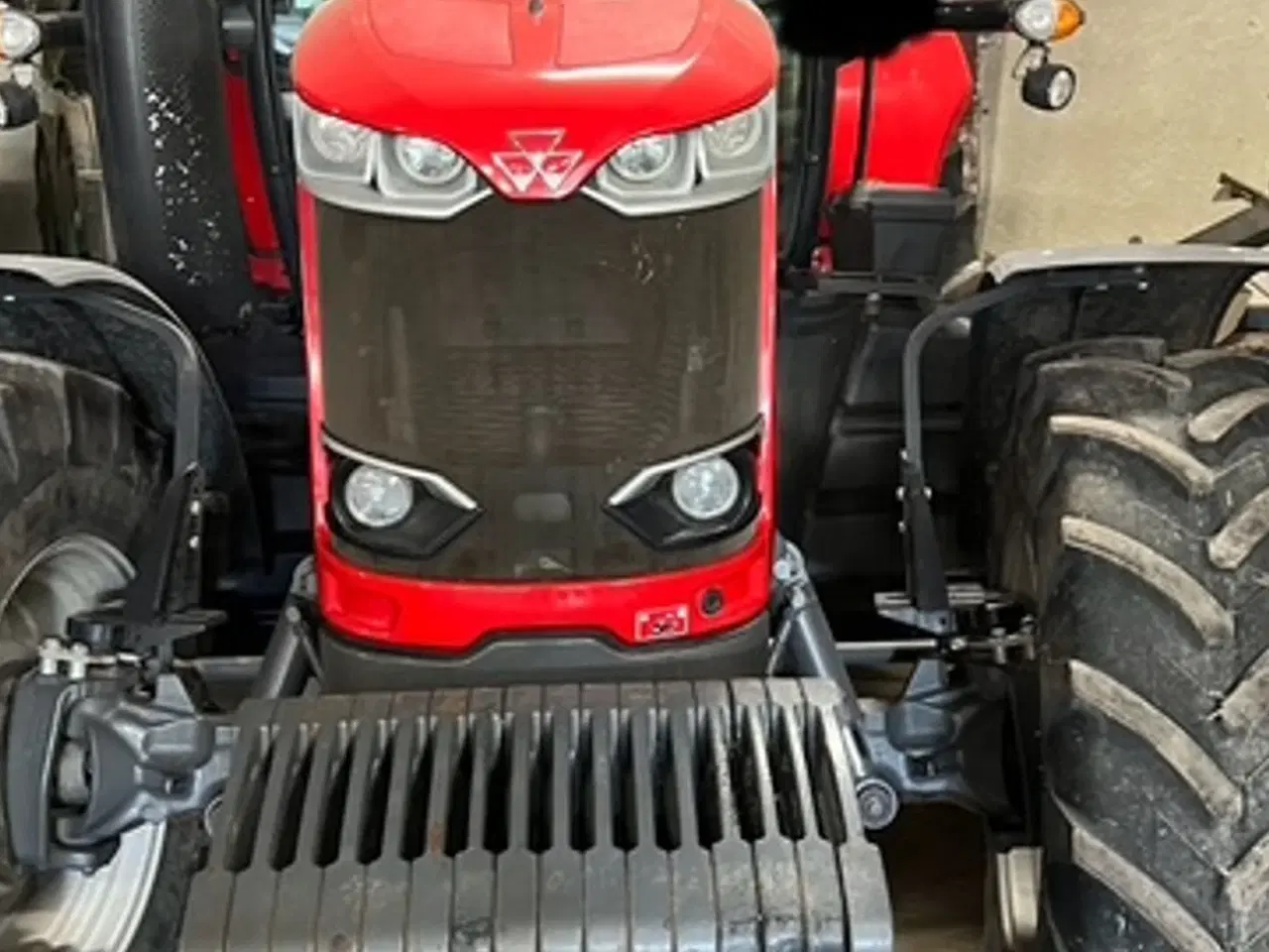Billede 3 - Massey Ferguson 7720S Velholdt traktor.  Har aldrig lavet andet end at køre med sprøjte.