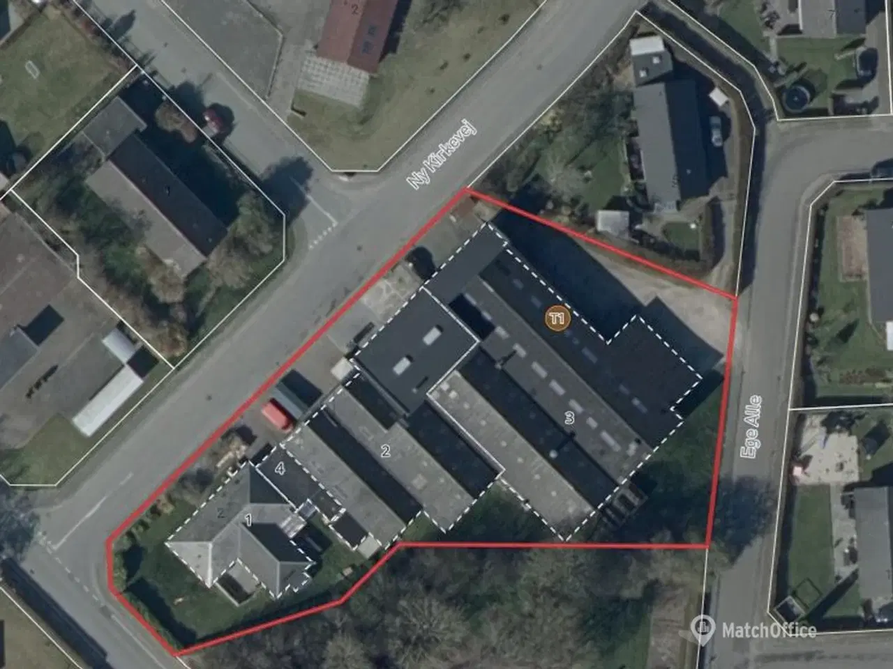 Billede 9 - stor Brugerejendom med central beliggenhed i Løsning