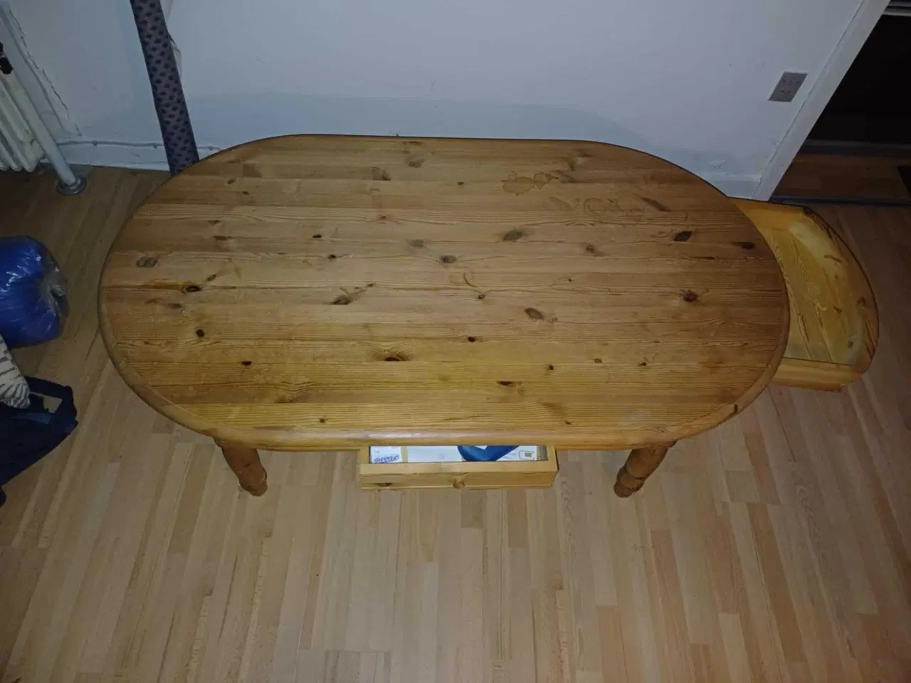 Billede 9 - Diverse møbler bortgives