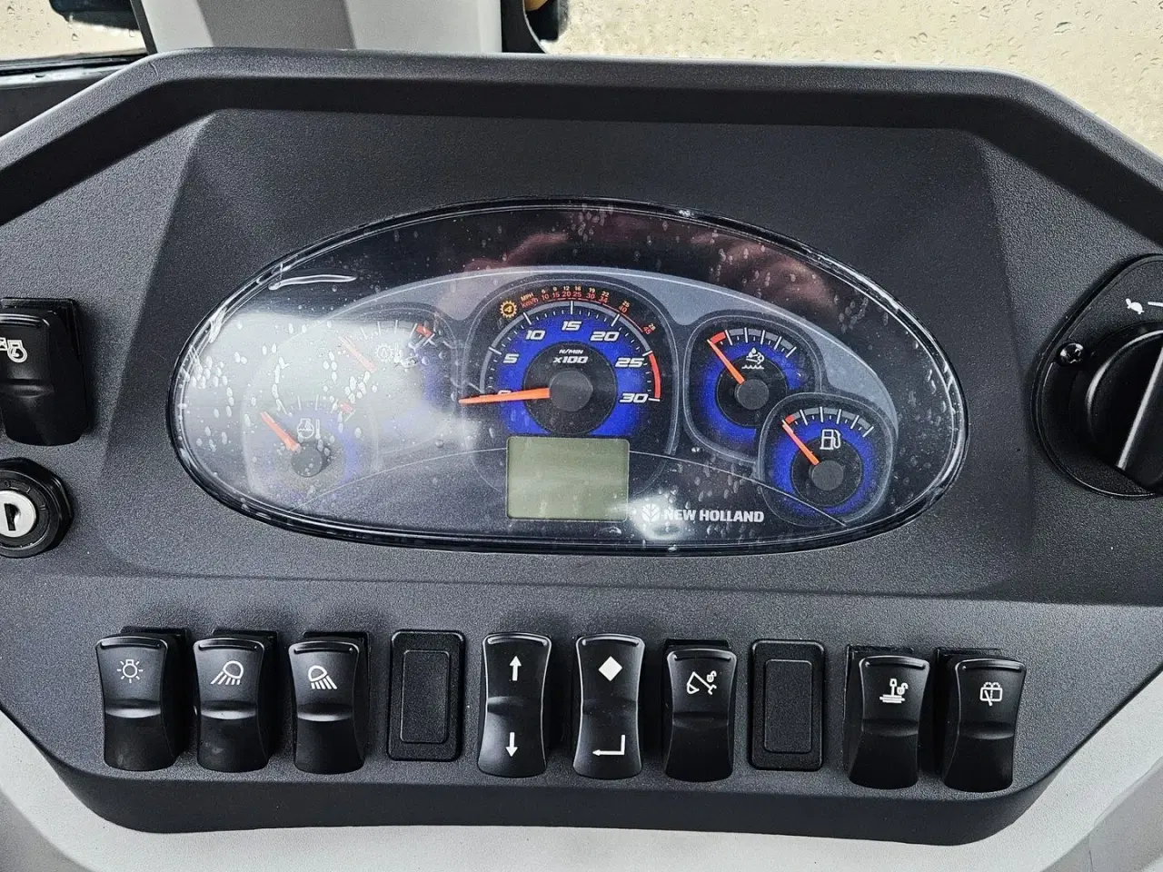 Billede 17 - New Holland B115D / FABRIKSNY - 2025 / teleskoparm / multifunktionsskovl