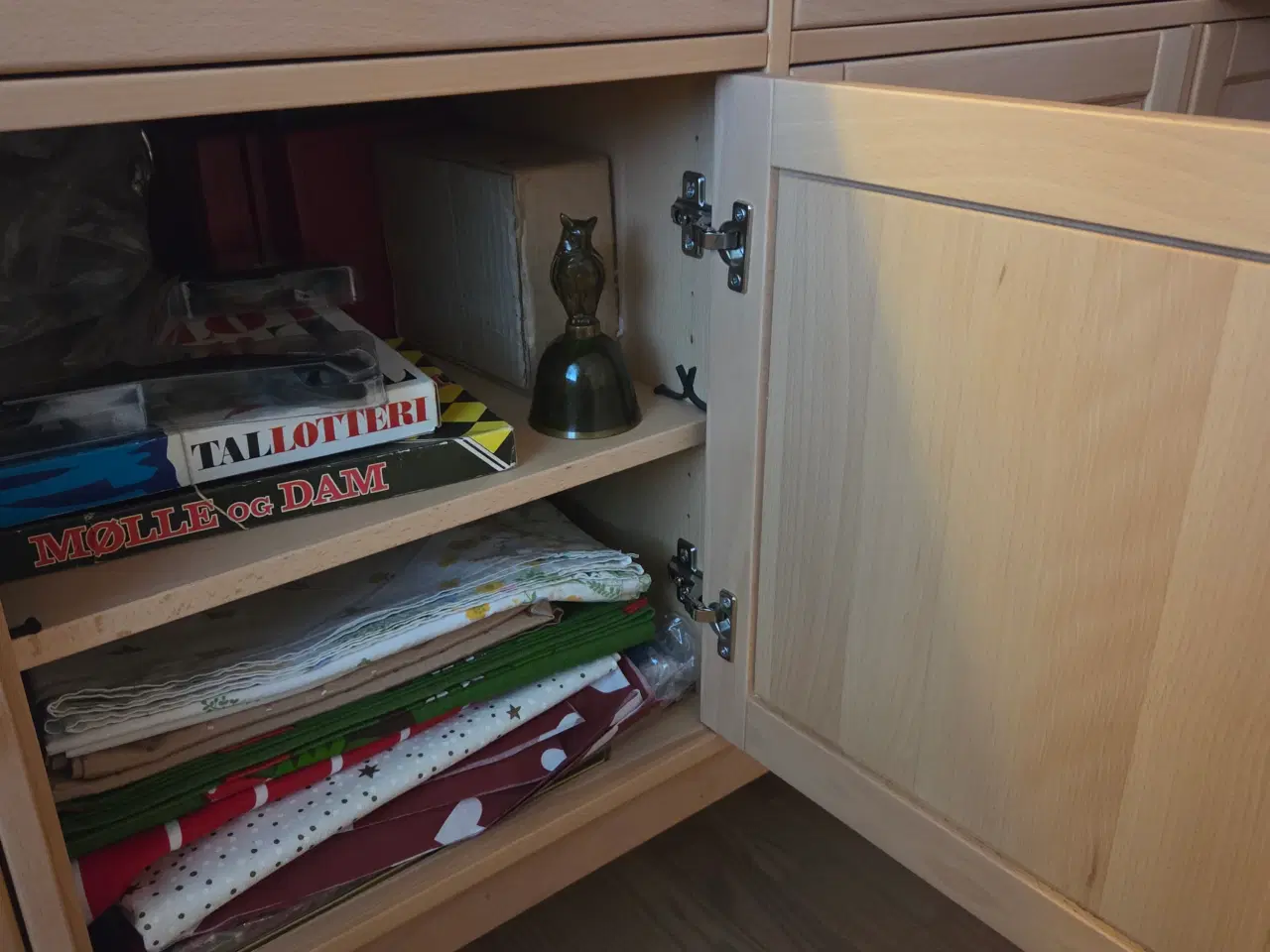 Billede 5 - Skænk, massiv bøg