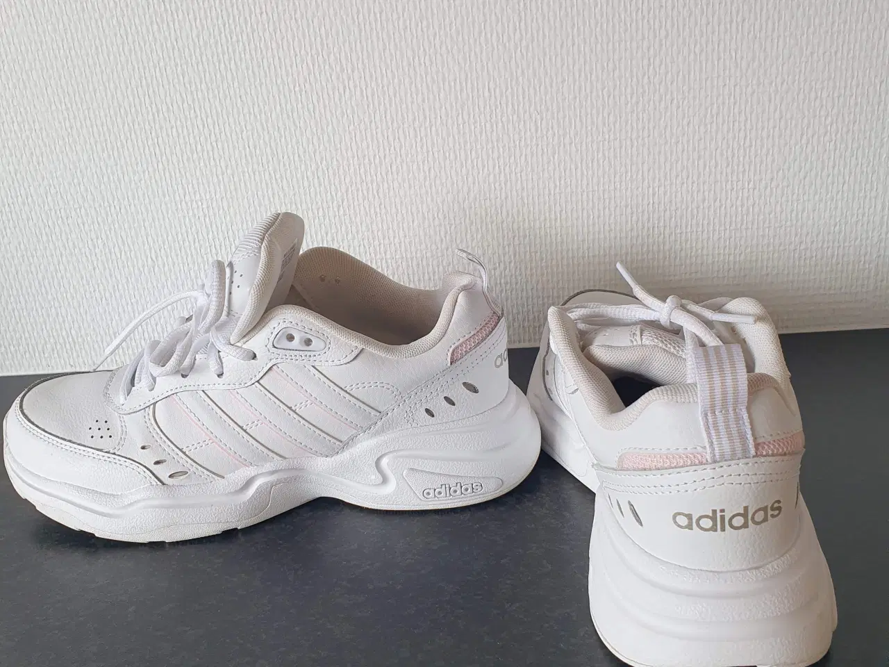 Billede 1 - Adidas sneakers 