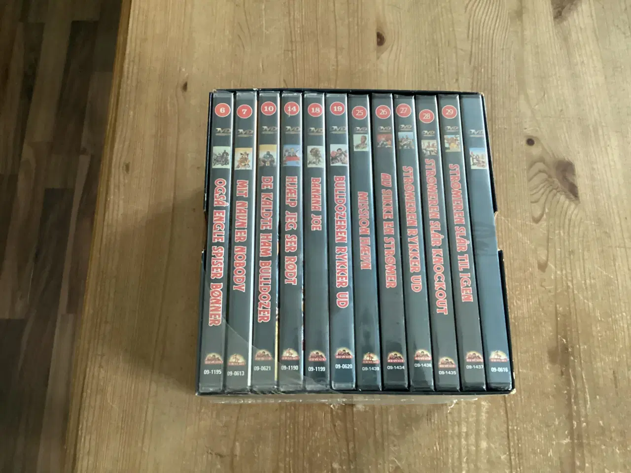 Billede 9 - Nye DVD og Boxe i Folie