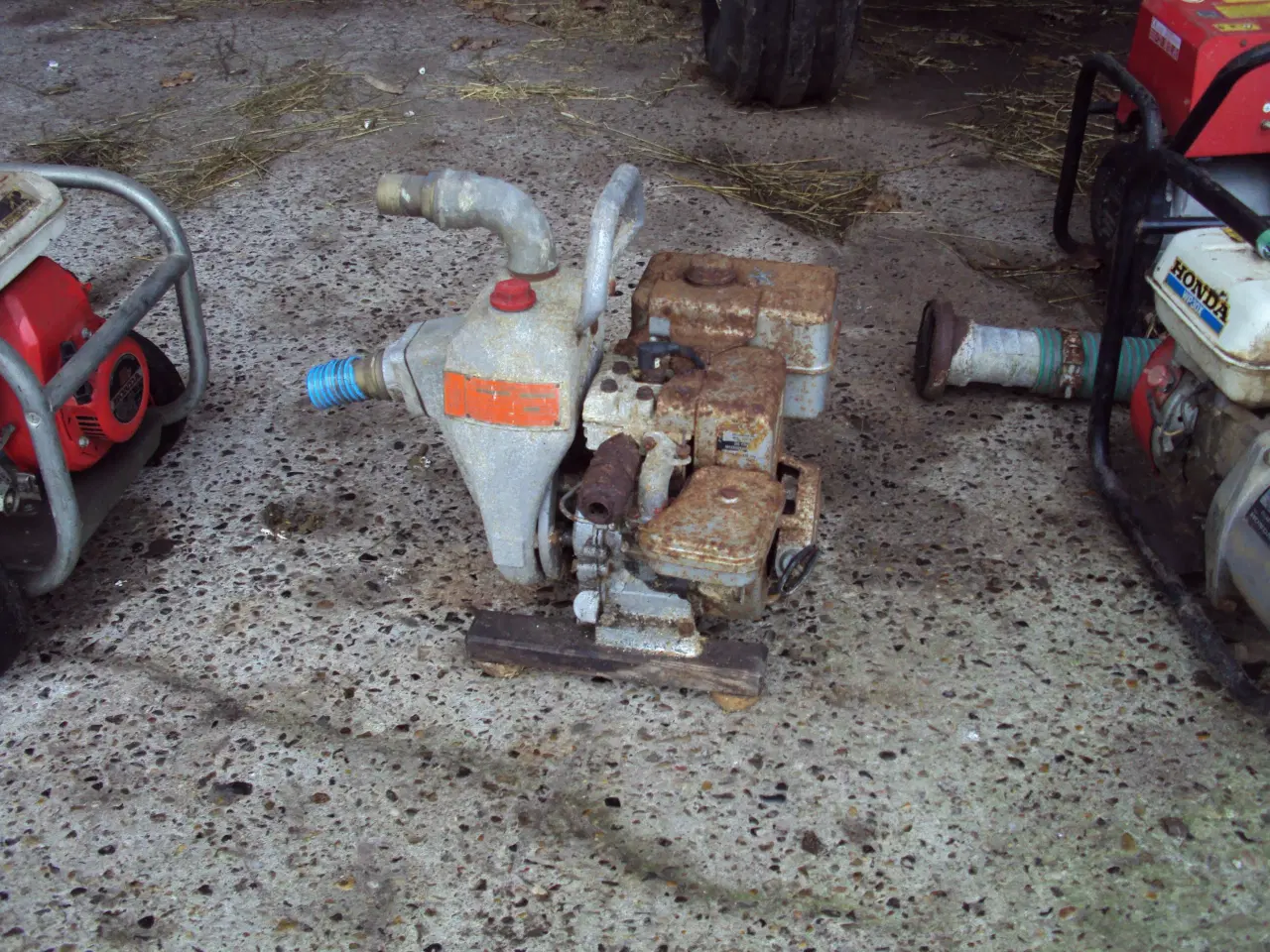 Billede 1 - Selvansugende pumpe med benzinmotor