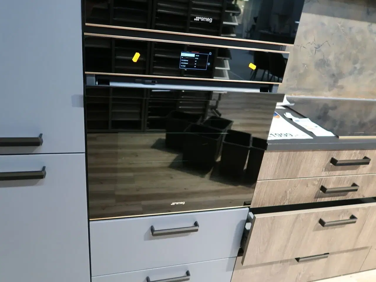 Billede 1 - Varmluftovn SMEG SPF6604PNRE