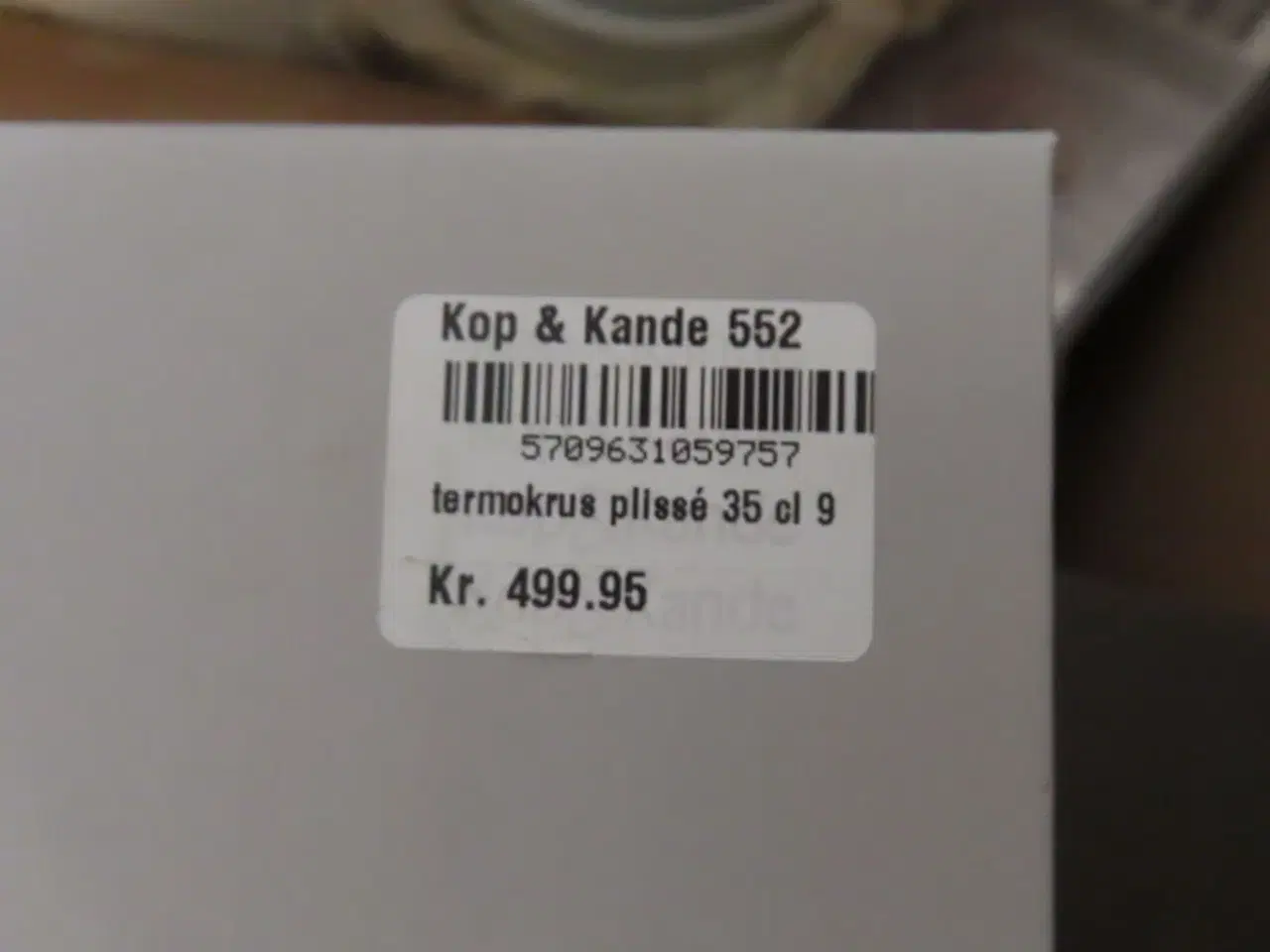 Billede 3 - Kasse med indhold
