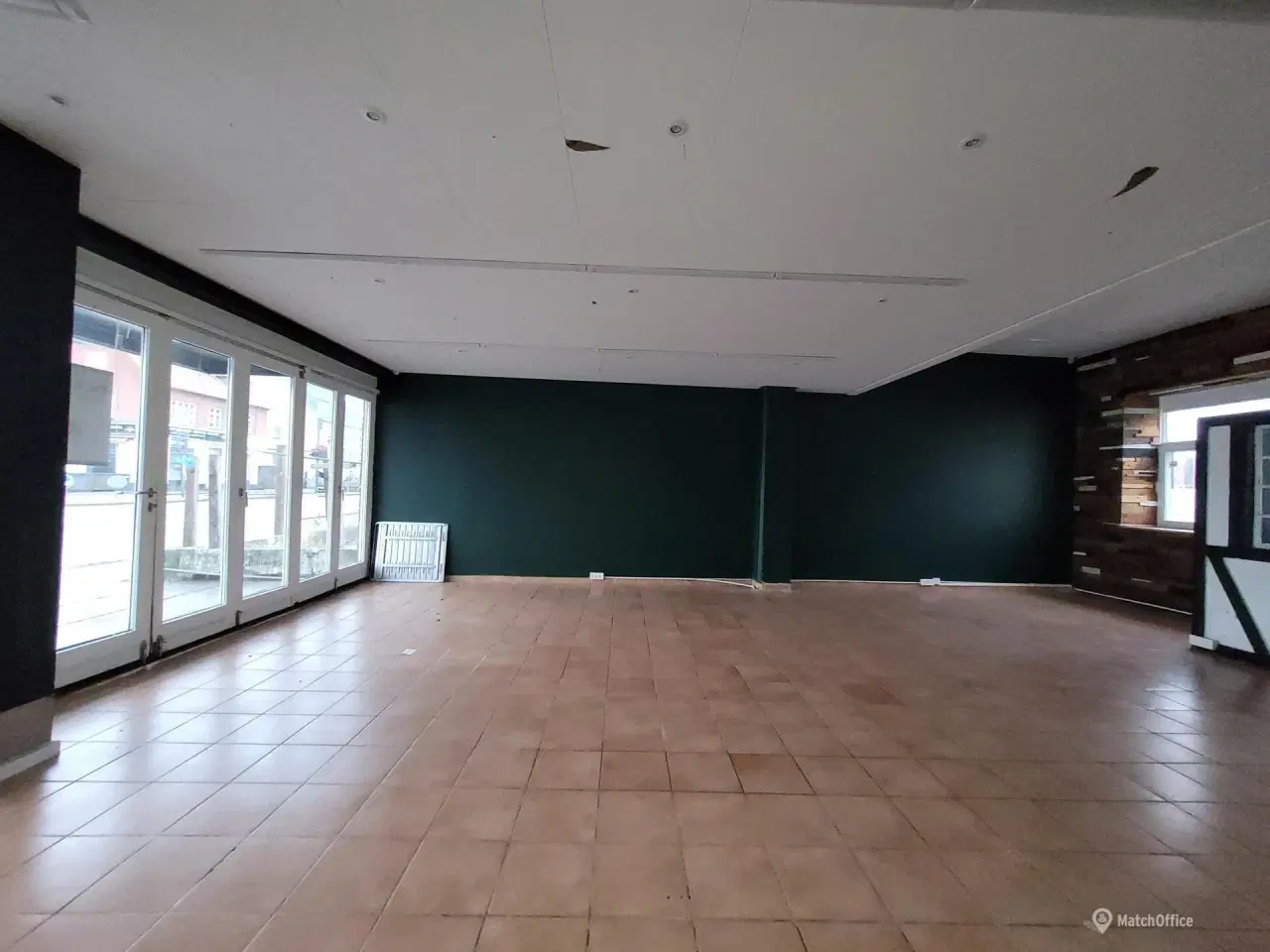 Billede 3 - Husum Torv - Butikslejemål