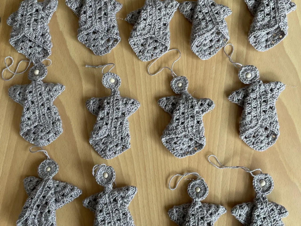 Billede 4 - Julepynt hæklede engle til juletræet