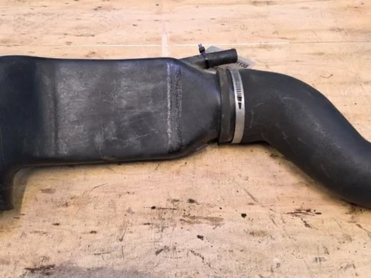 Billede 9 - Massey Ferguson 6290 Luftfilterslange 3780514M4