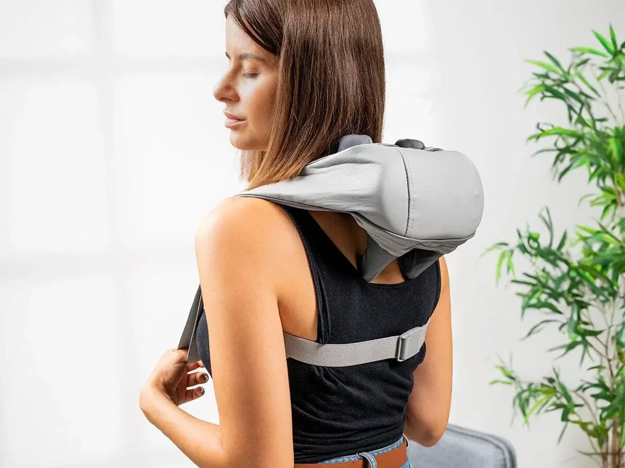 Billede 1 - Silax genopladeligt nakkemassageapparat 6 knuder (6D) - grå