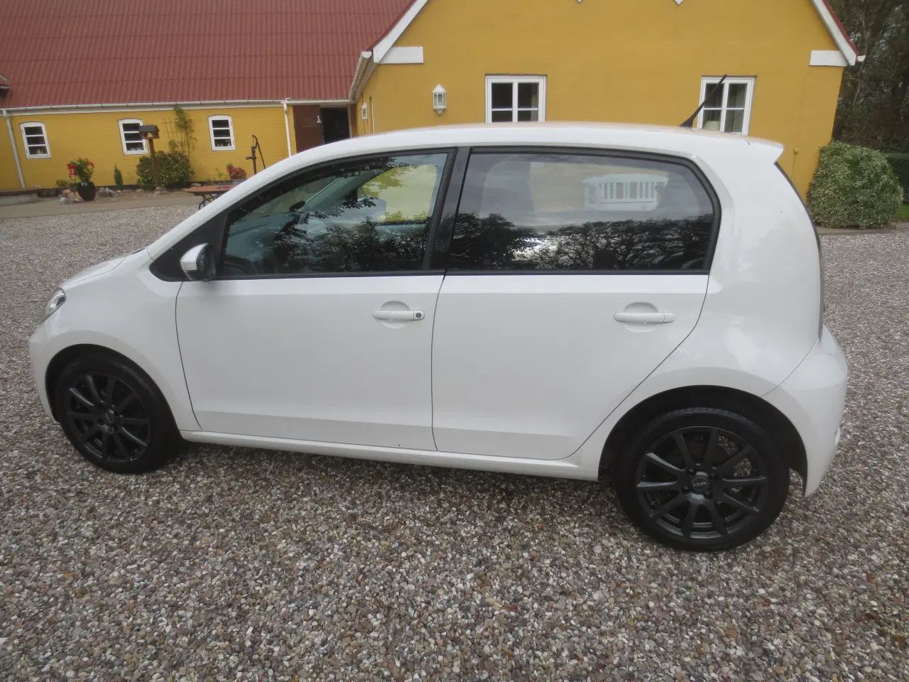Billede 4 - VW Up ! 1.0 i Årg 2016 Nysynet. 