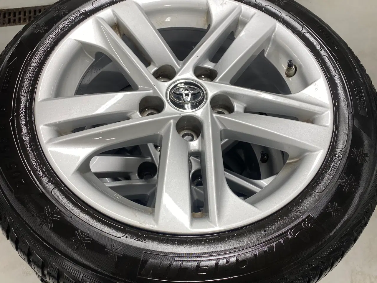 Billede 1 - Originale Toyota Vinteralu