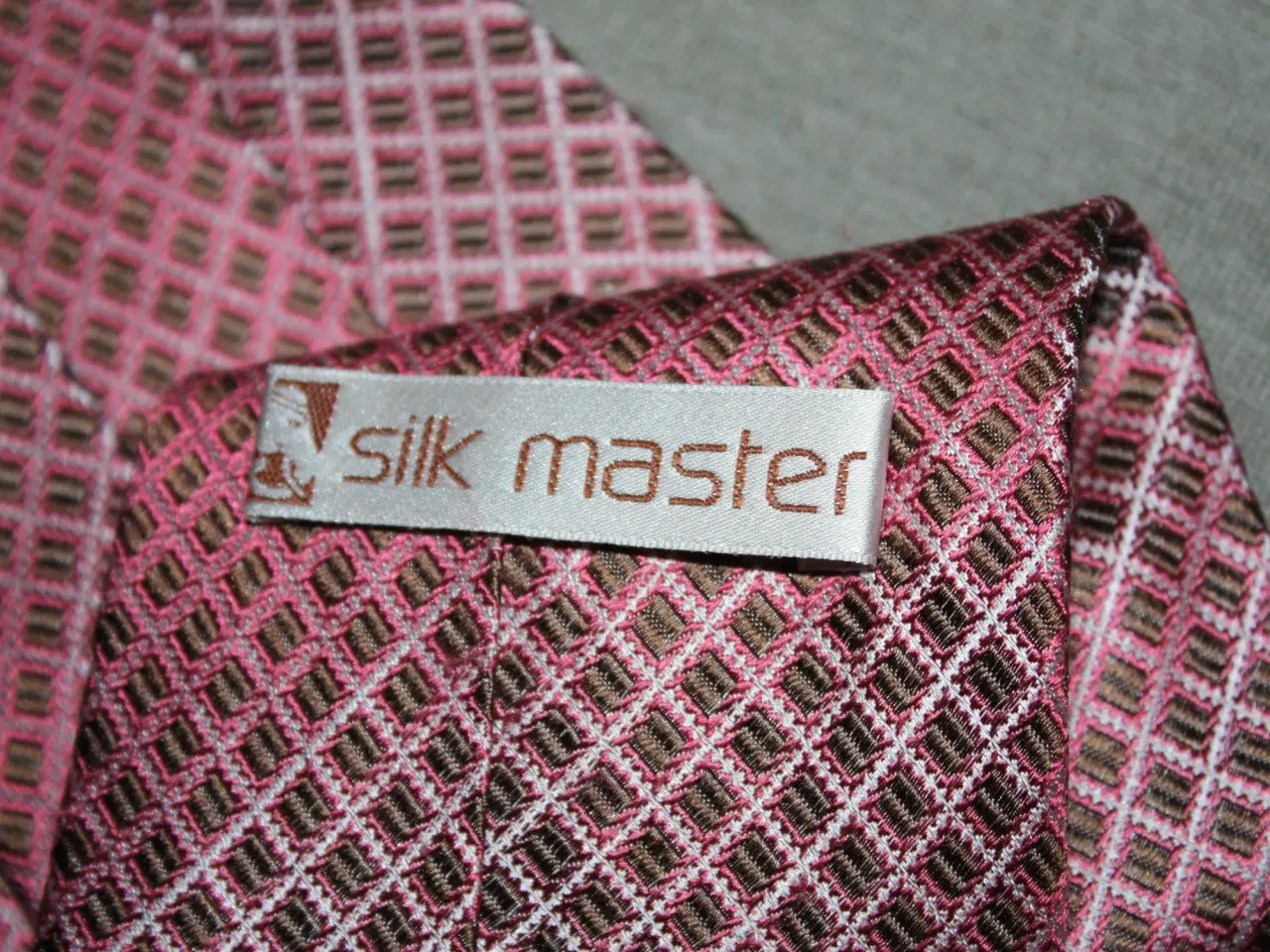 Billede 6 - Silke slips fra Silk Master  røde nuancer 