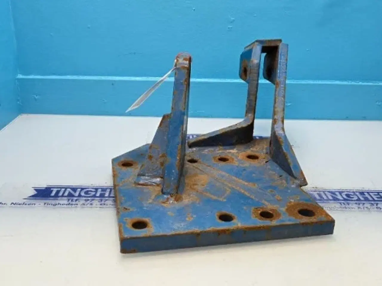 Billede 5 - New Holland TS110 Beslag L. 82007380