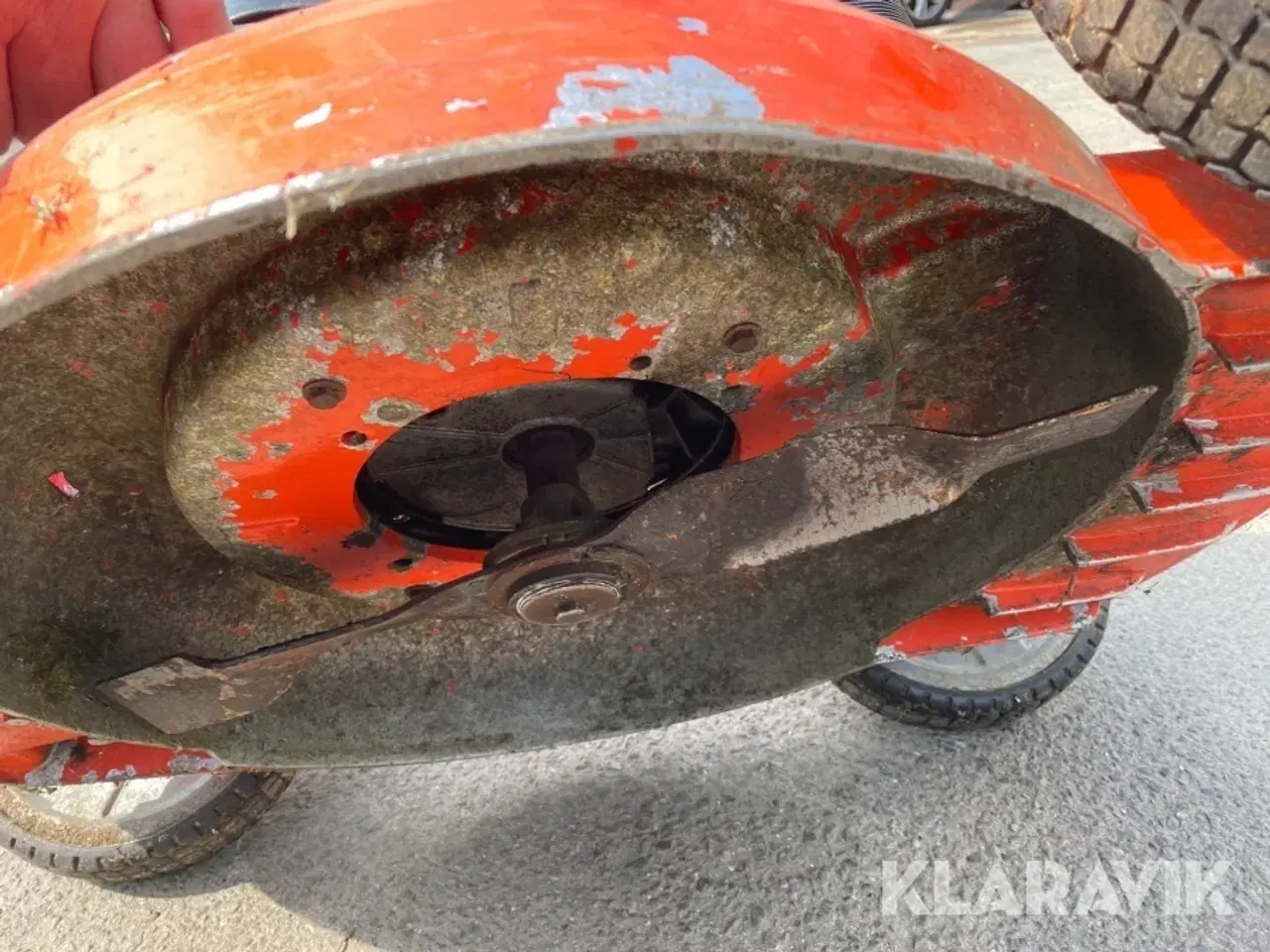 Billede 10 - Græsslåmaskine Husqvarna XTL 55