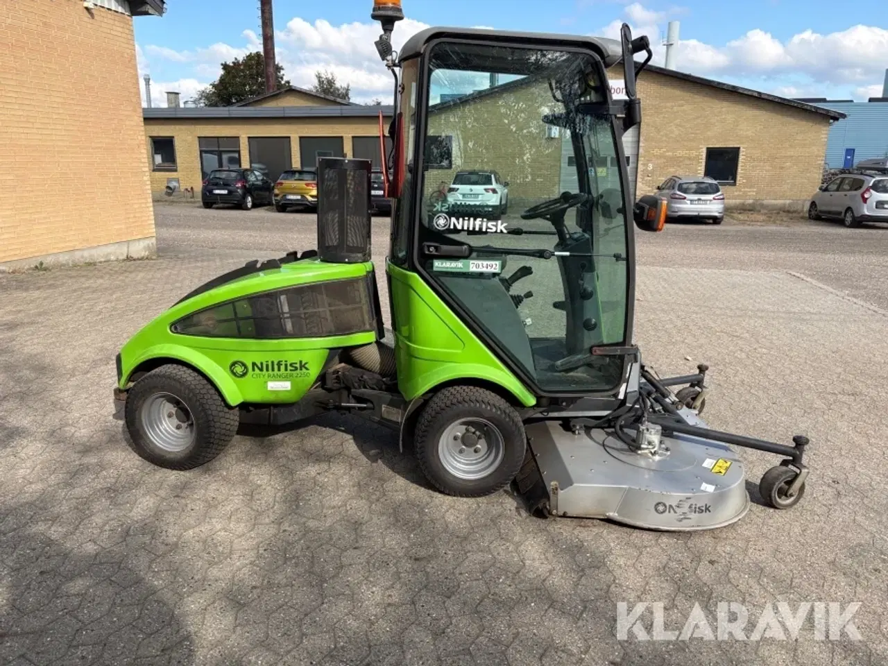 Billede 4 - Redskabsbærer Nilfisk City ranger 2250