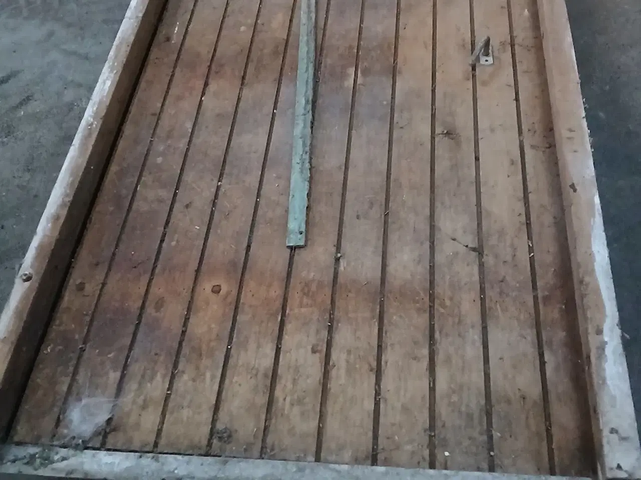 Billede 2 - Stald dør sælges