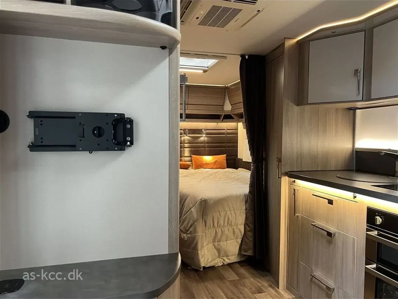 Billede 20 - 2022 - Kabe Imperial 600 XL KS Alde Centralvarme