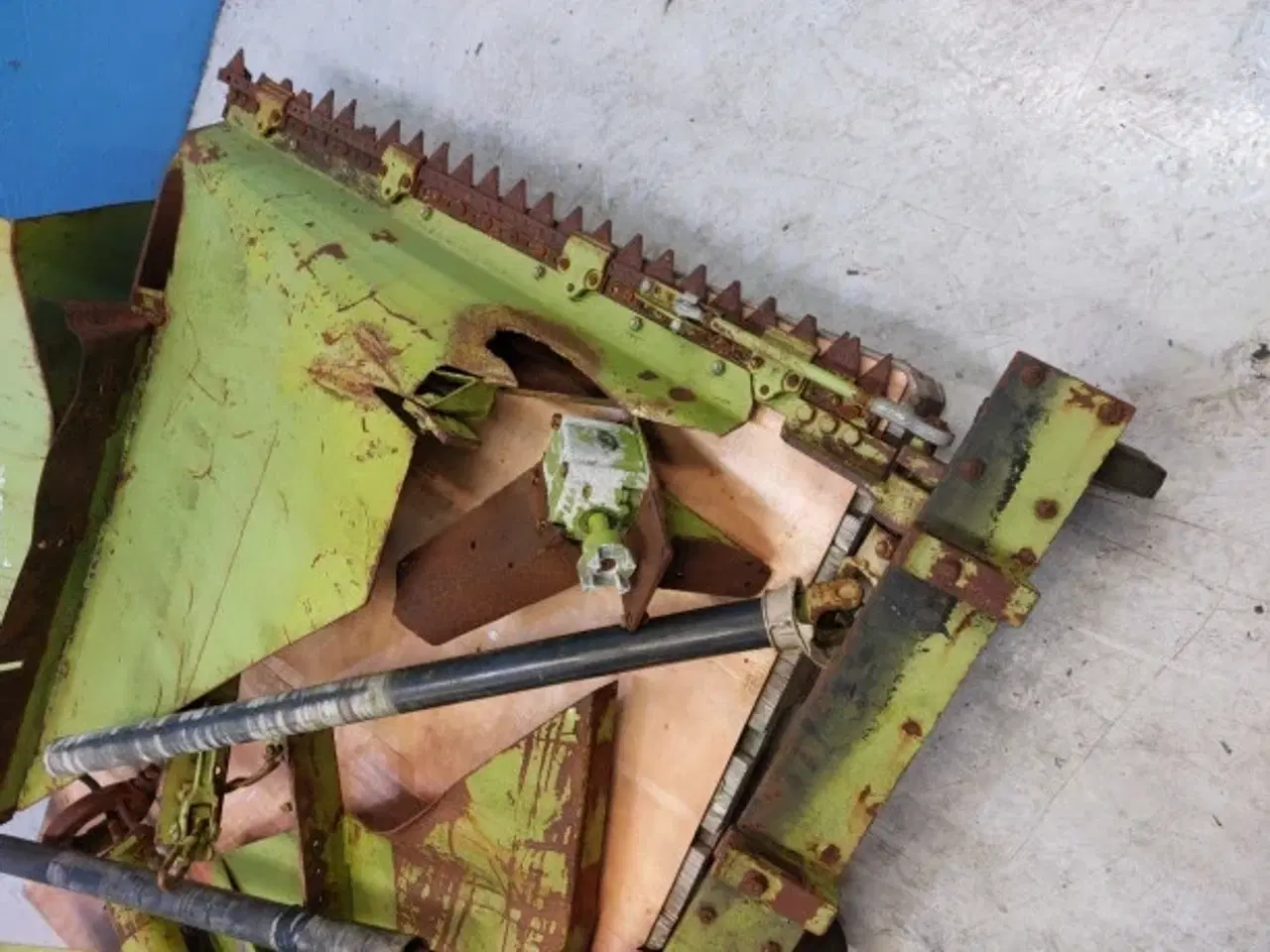 Billede 19 - Claas Commandor 116 Båcht Sidesknive