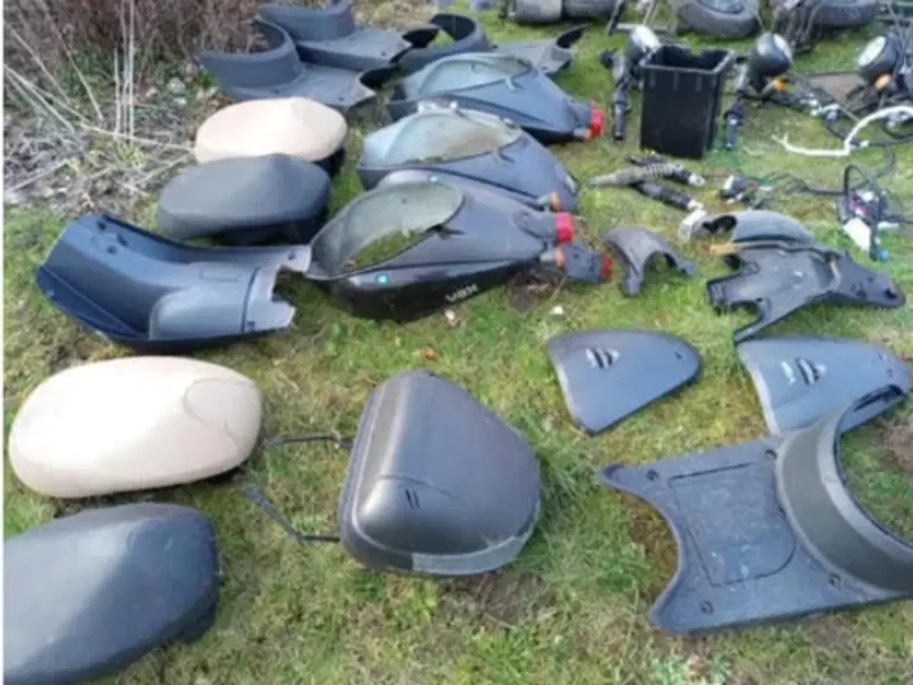 Billede 2 - Dele til vga vax sælges