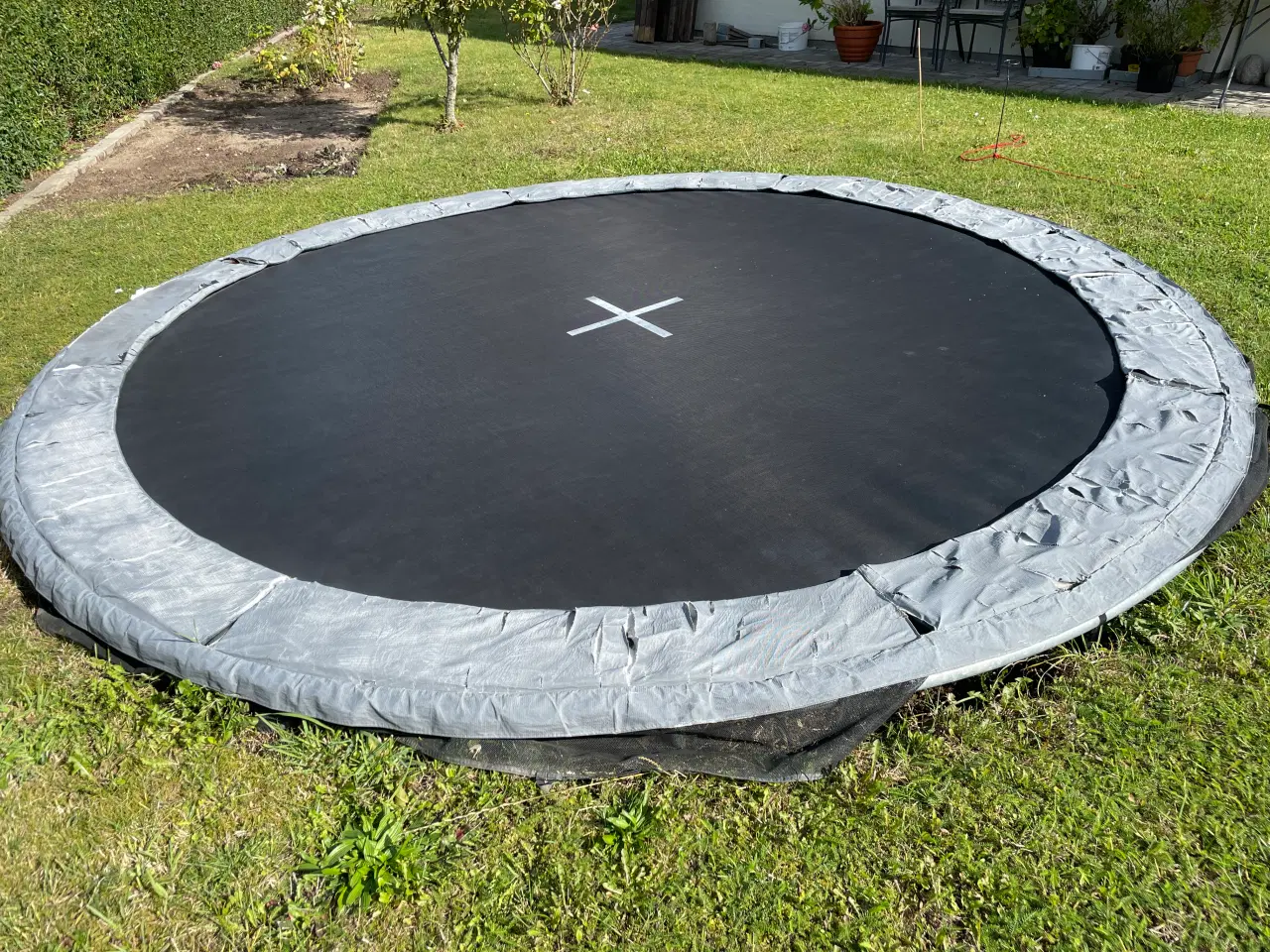 Billede 1 - Nedgravet trampolin 