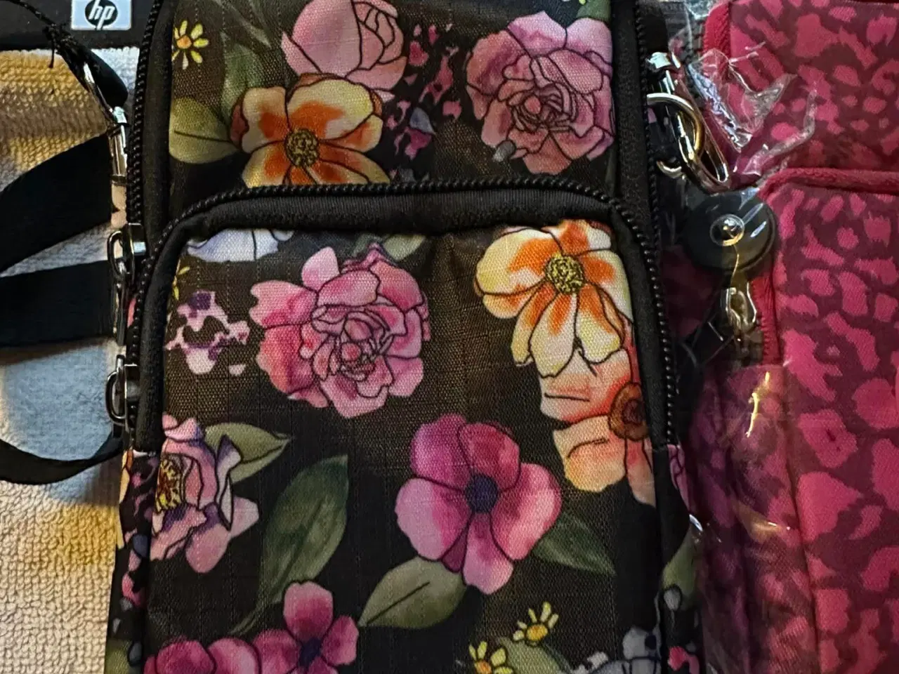 Billede 1 - Mobil tasker 3 stk 