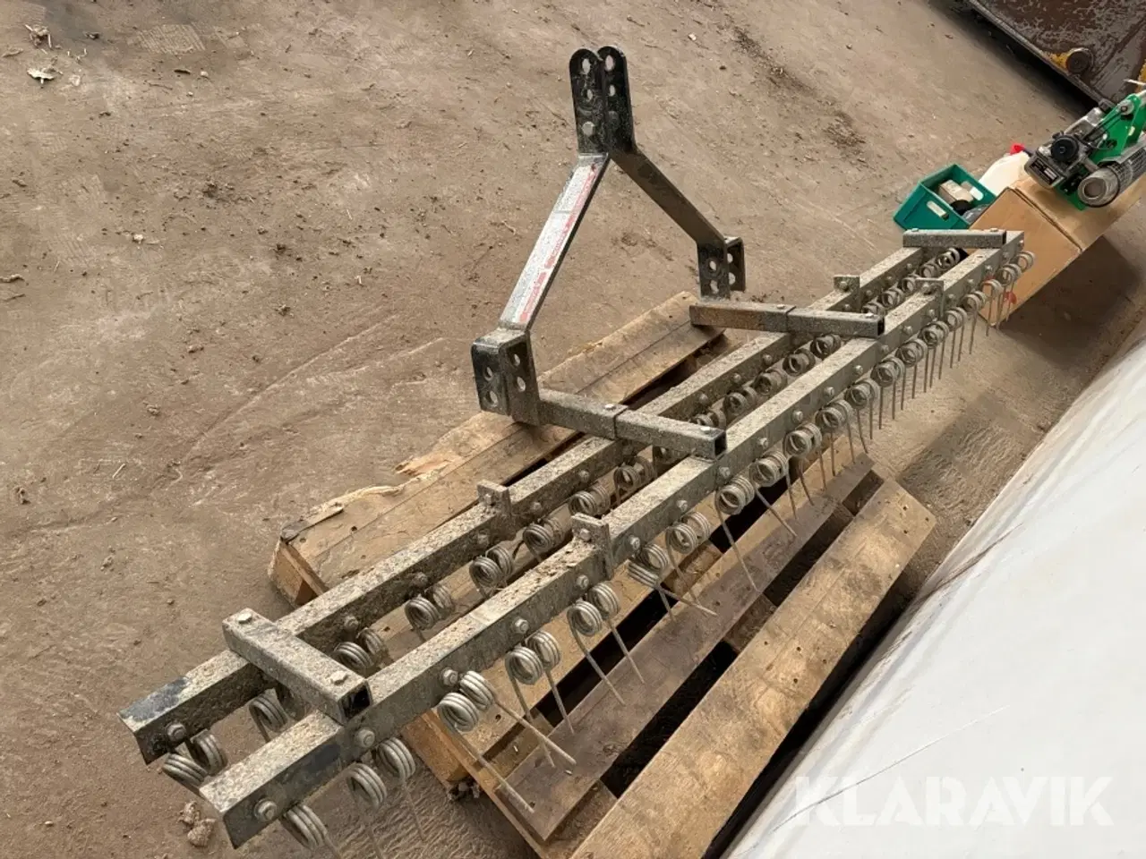 Billede 1 - Gårdrive